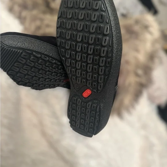 💯NWOT Women's Luxe OSCAR SPORTBlack and Tan Fur Winter Boots 🤩 - Picture 5 of 12